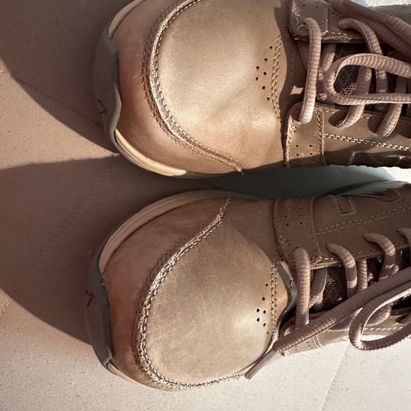 New Balance Taupe and Gray Walking Shoes - Picture 6 of 11